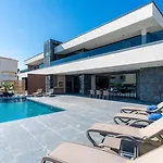 Suva Punta Luxe By Guide * Vir