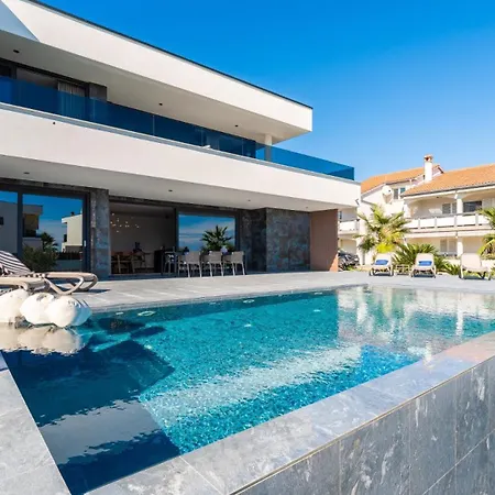 Vila Suva Punta Luxe By Guide Vir