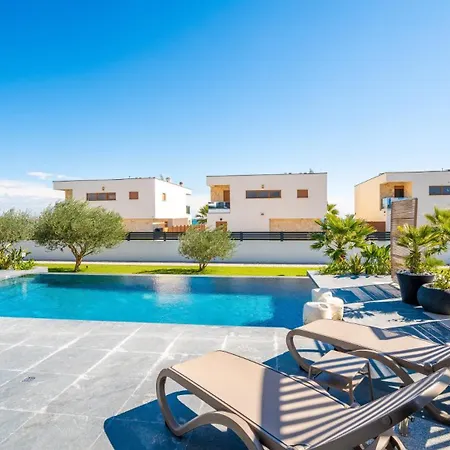 Suva Punta Luxe By Guide * Vir