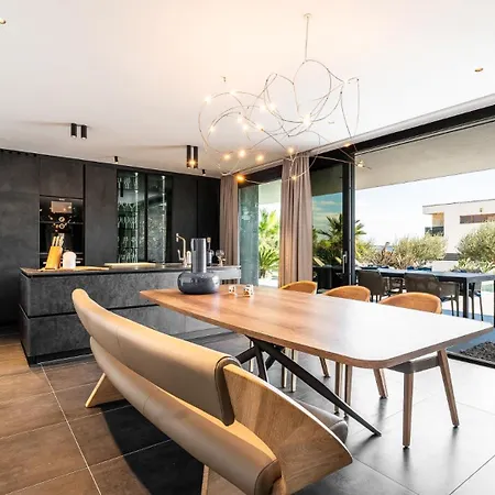 Suva Punta Luxe By Guide *