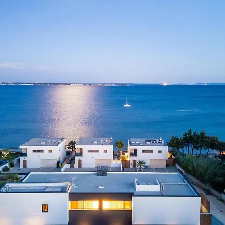 Suva Punta Luxe By Guide * Vir