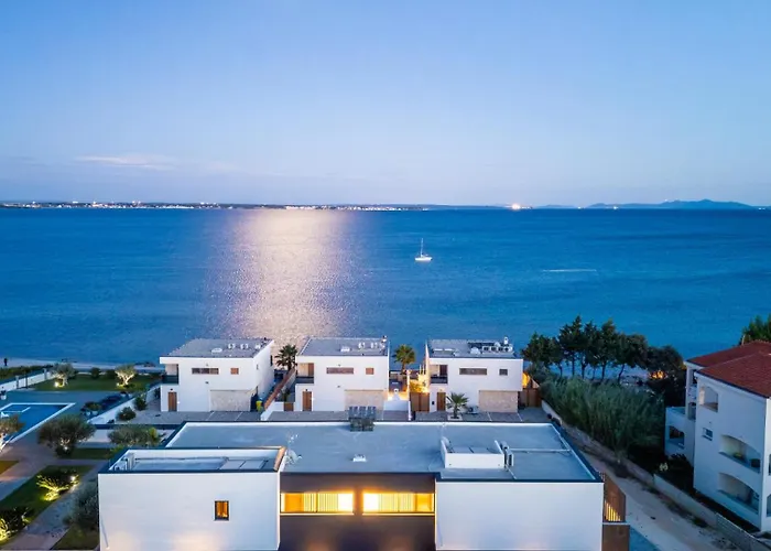 Suva Punta Luxe By Guide * Vir