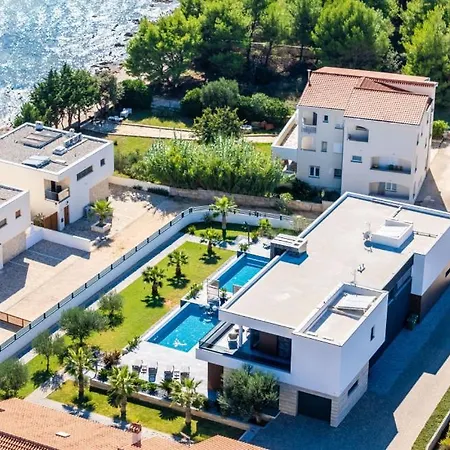 Suva Punta Luxe By Guide