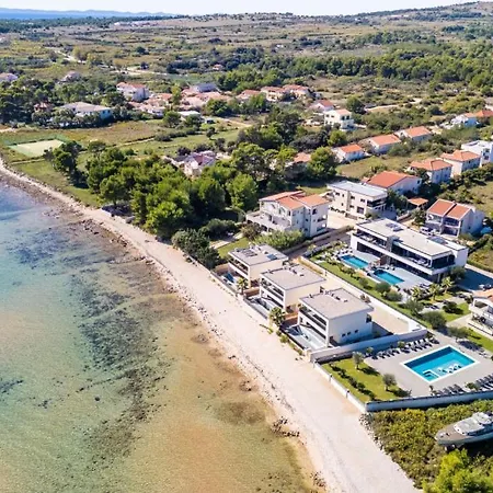 Suva Punta Luxe By Guide Villa Vir