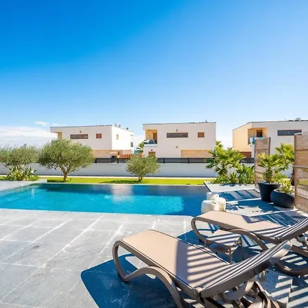 Suva Punta Luxe By Guide Villa